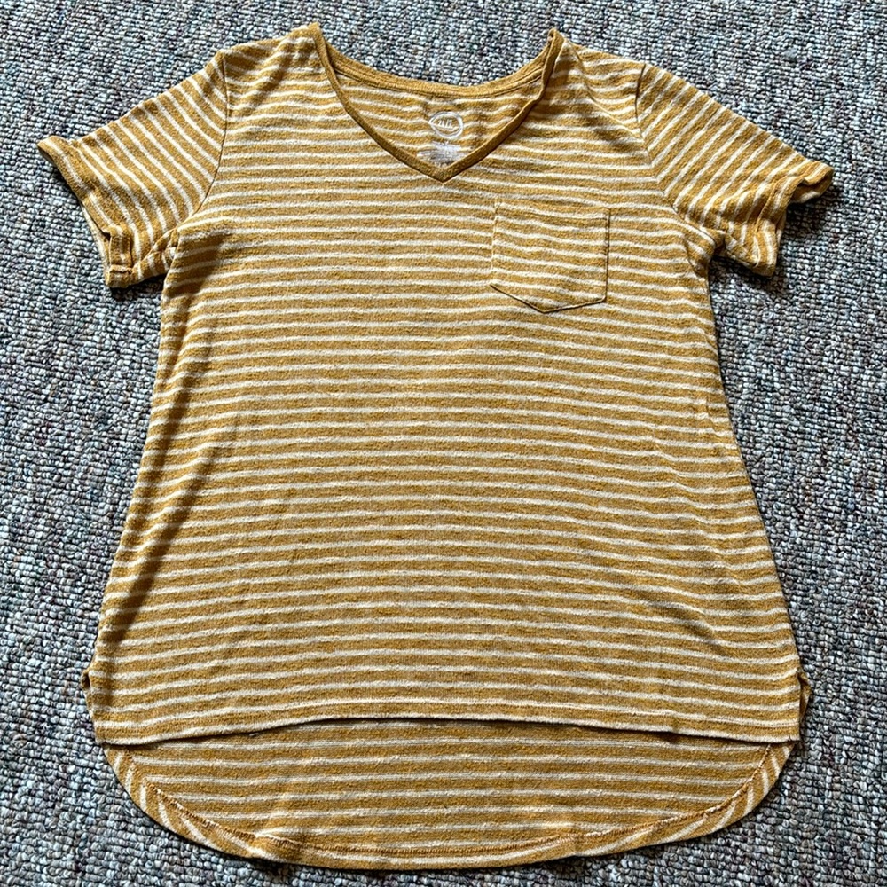 Yellow T-shirt